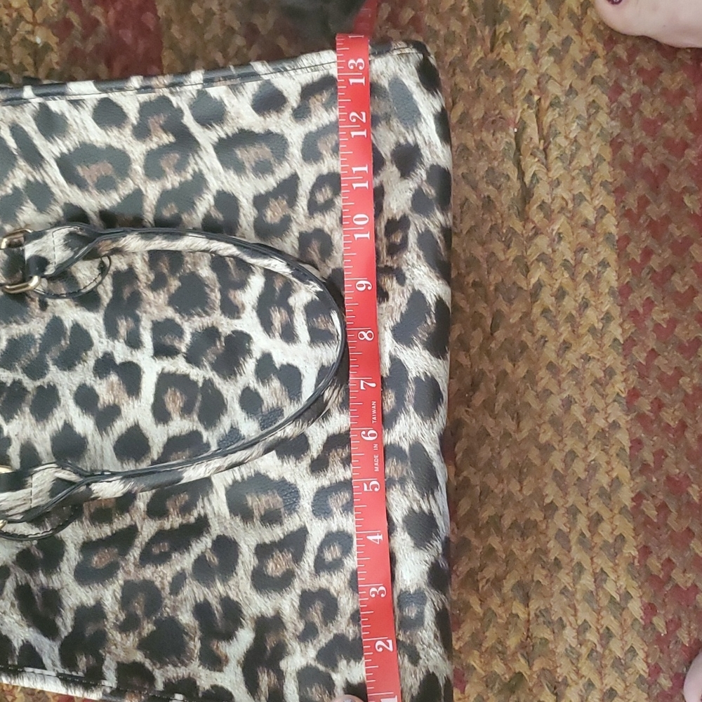 Purse - Picture 2 of 5